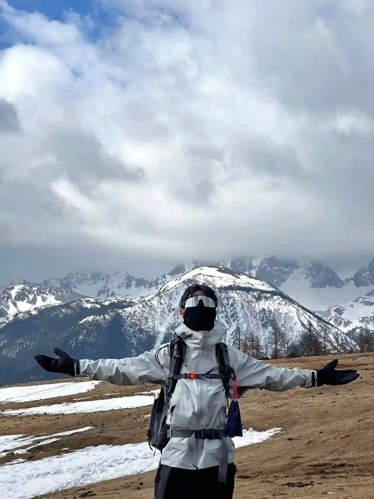 good hiking travel backpack